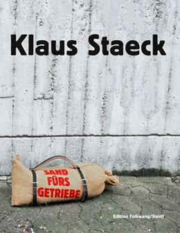 Abbildung von Staeck | Sand fürs Getriebe. Plakate und Provokationen | 1. Auflage | 2018 | beck-shop.de